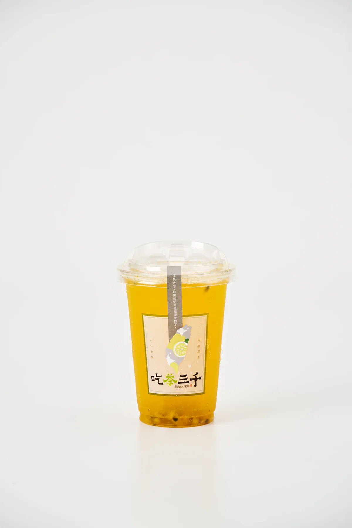 High Mountain Pouchong Tea + Passion Fruit